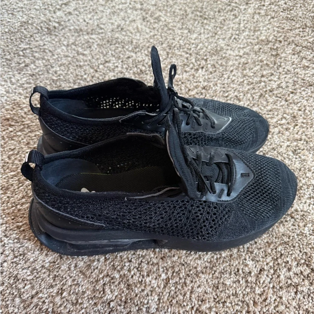 EUC Nike Air Max Flyknit Racer Black Sneakers Men’s size 7 - Picture 4 of 6